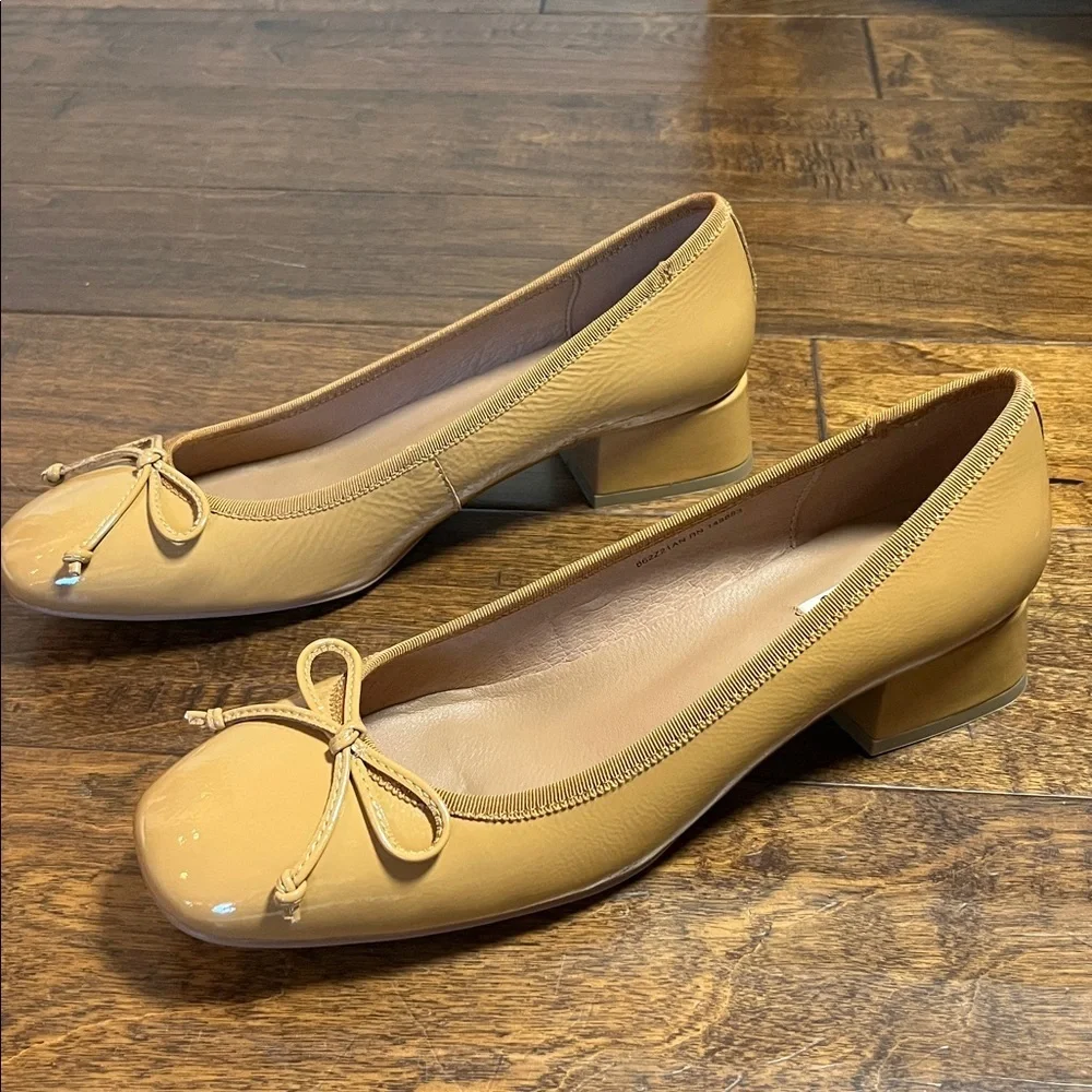 Anthropologie Bibi Lou Patent Leather Suzy Ballet Block Heel, Camel, size 40 EU